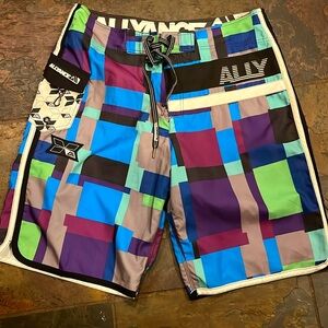 Allyance SWIM TRUNKS LONG board shorts colorful madrascope men’s SZ 36 geometric
